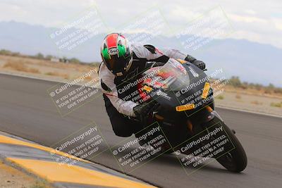 media/Sep-10-2022-SoCal Trackdays (Sat) [[a5bf35bb4a]]/Turn 14 Inside (1245pm)/